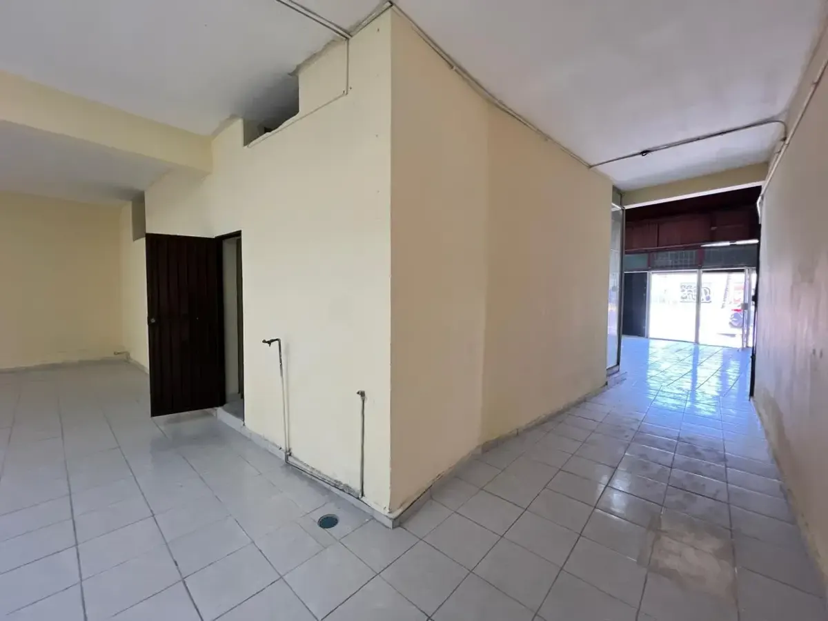 Blvrd. Independencia #1355 Col. Francisco Villa, Torreón Coahuila